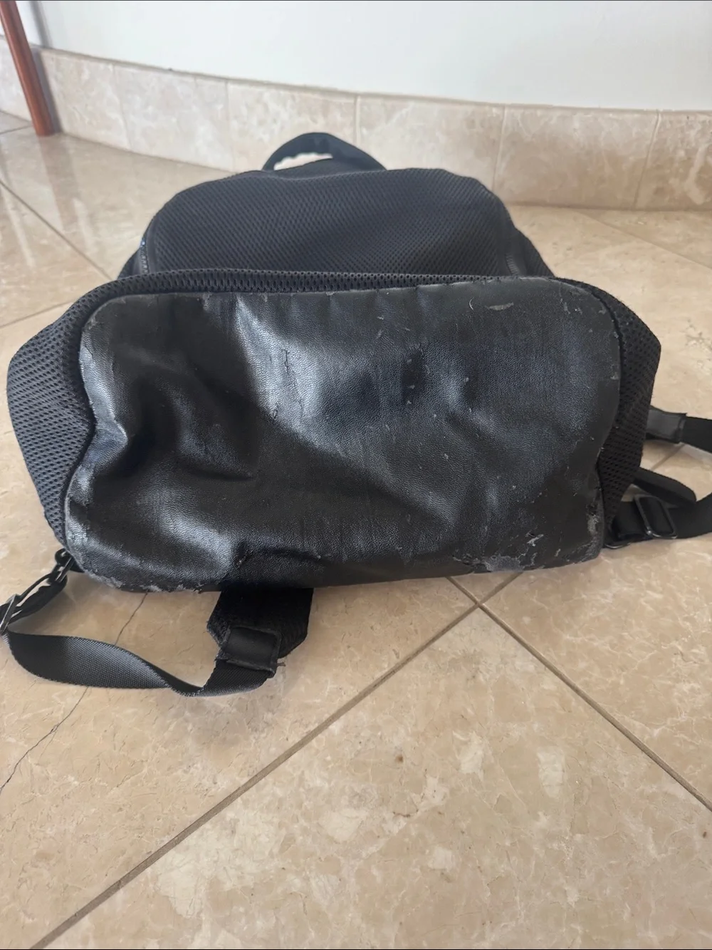 lululemon athletica Black Mesh Backpack - Men's Compact Organizer